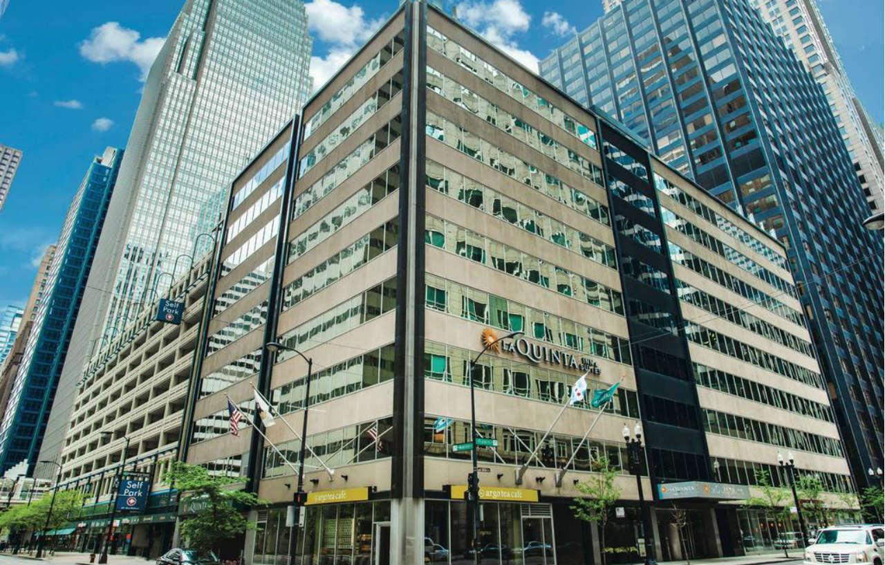 La Quinta Inn & Suites By Wyndham Chicago Downtown Bagian luar foto