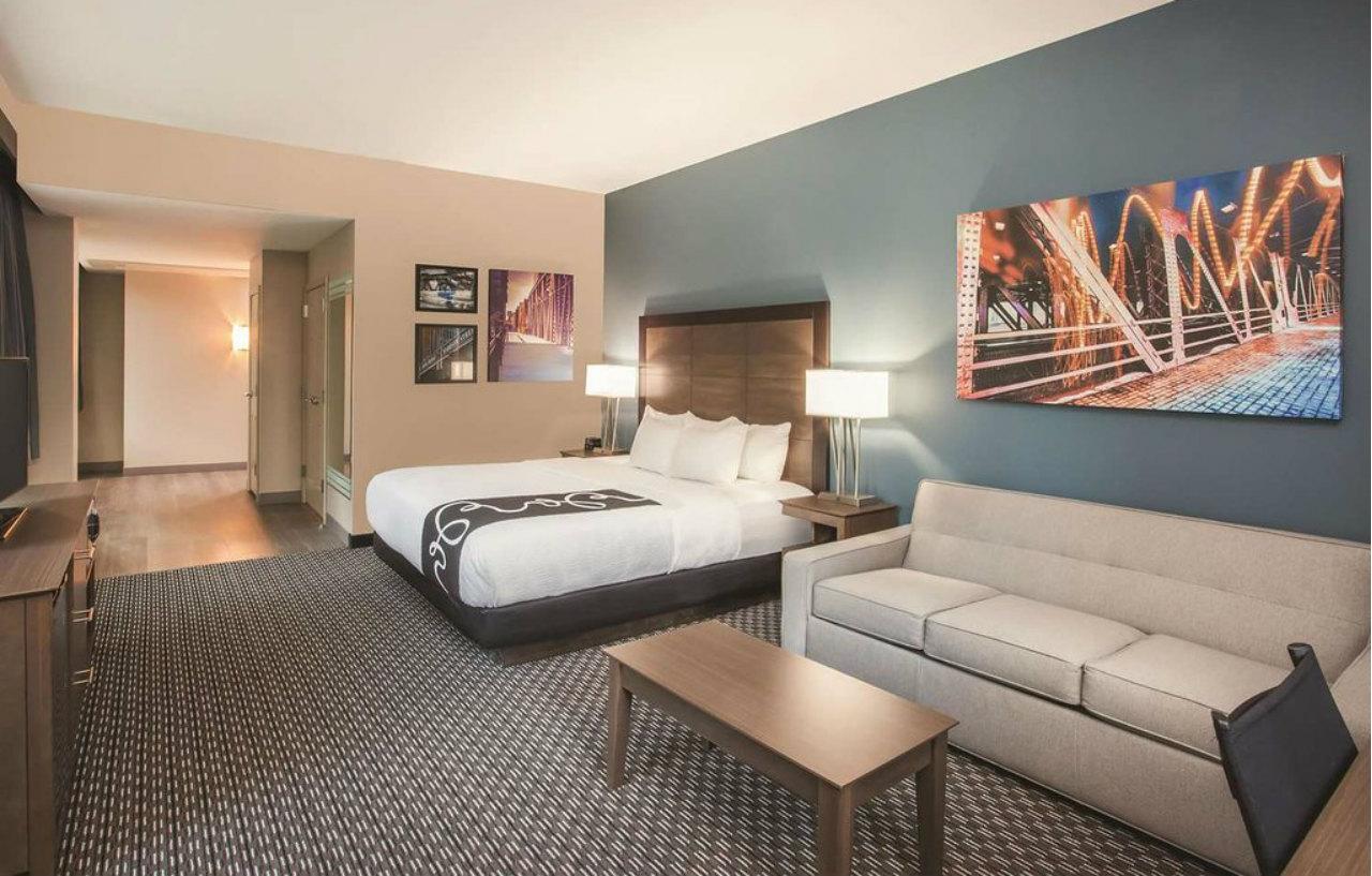 La Quinta Inn & Suites By Wyndham Chicago Downtown Bagian luar foto